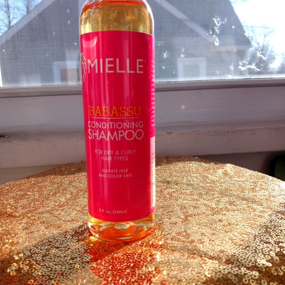 Shampoo - Picture 3 of 3